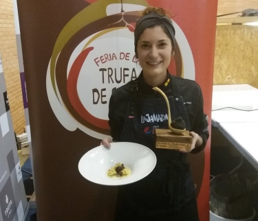 Carla Peyrón, ganadora del 17º Concurso Gastronómico Nacional de la Trufa de Soria. Foto: DesdeSoria