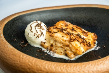 Torrija con helado de mantequilla de Soria y Trufa
