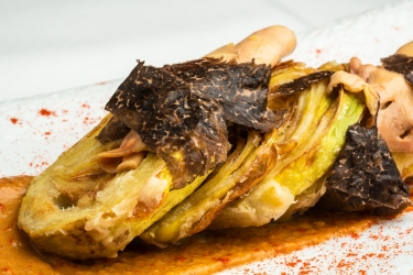 Trashumante _ Alcachofas con romesco y lascas de foie