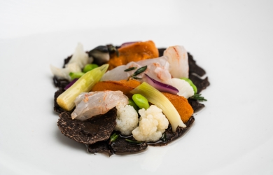 Baluarte_Vegetales quisquillas y carpaccio de Trufa de Soria