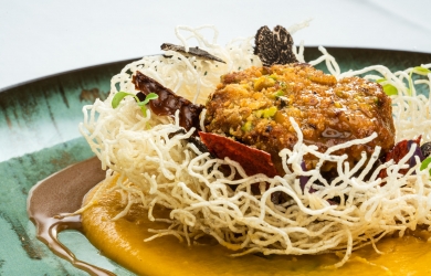 Virrey Palafox _ Rabo de toro con meloso de manitas y fideos crujientes